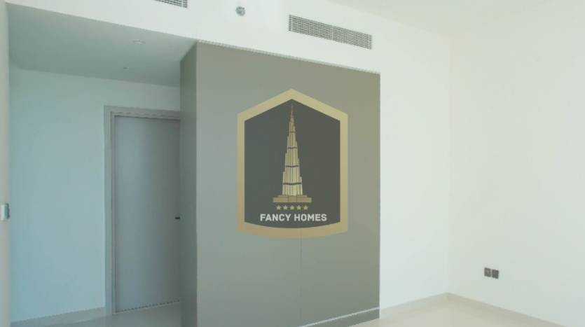 Emaar Beachfront in Dubai